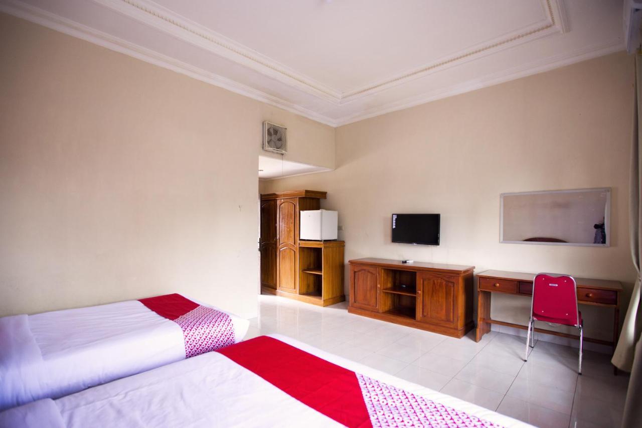 Oyo 3207 Hotel Gracia Бандар-Лампунг Экстерьер фото
